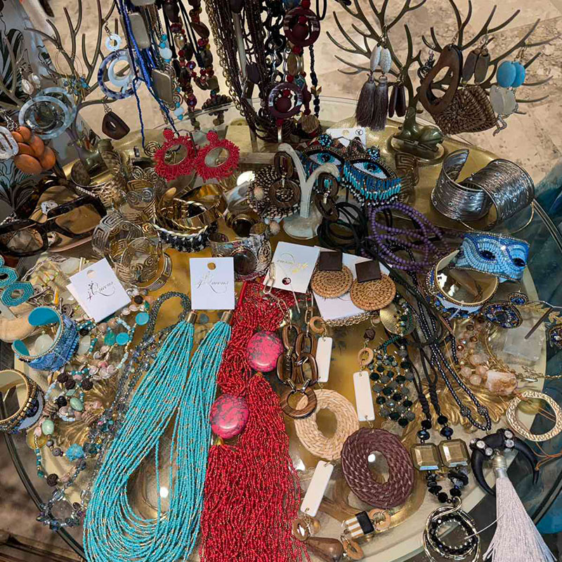 Donna Piu Boutique Poros