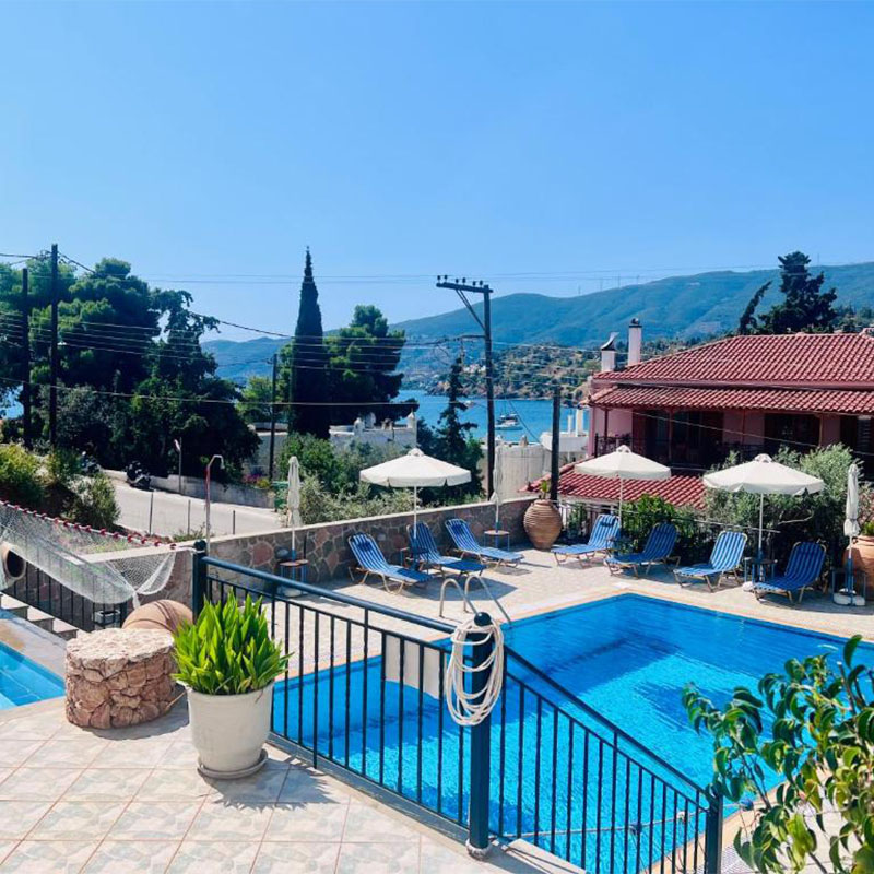 KTM Sunny Villas Poros