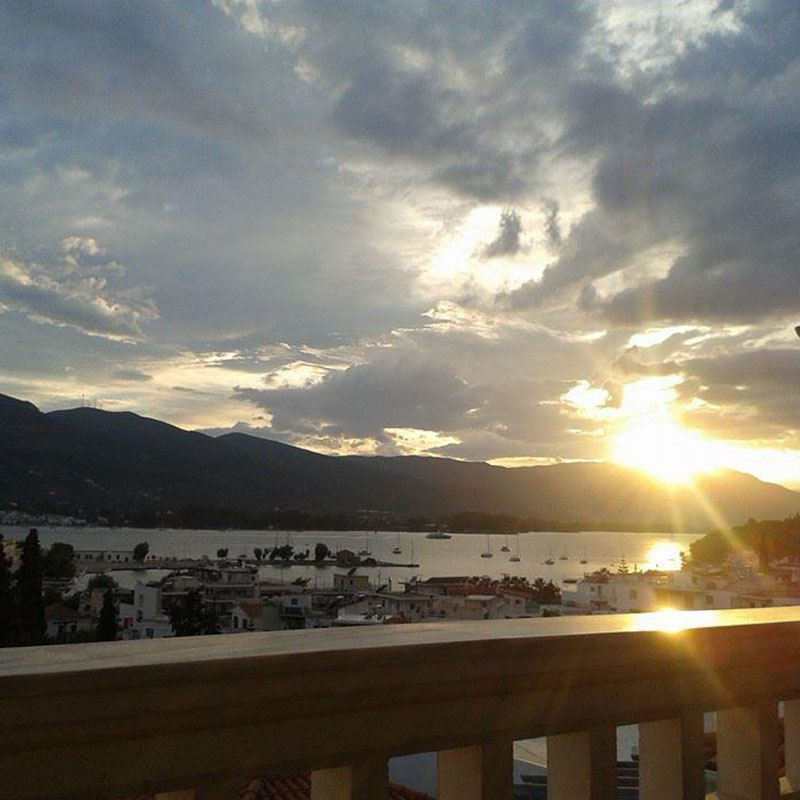 KTM Sunny Villas Poros