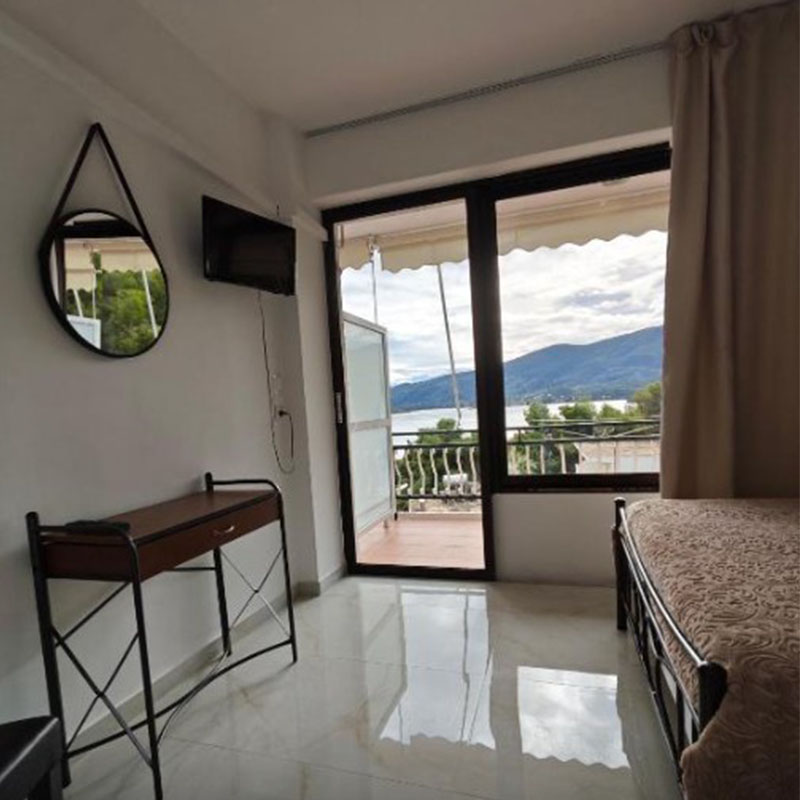 Lions2 Studios & Apartments Poros
