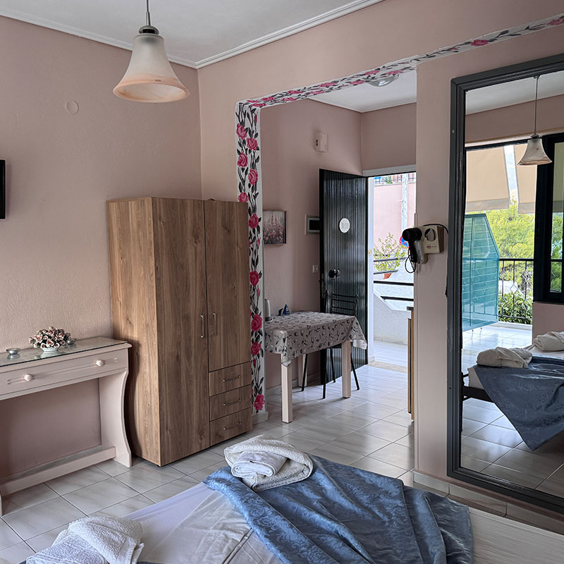 Mina Apartments Poros