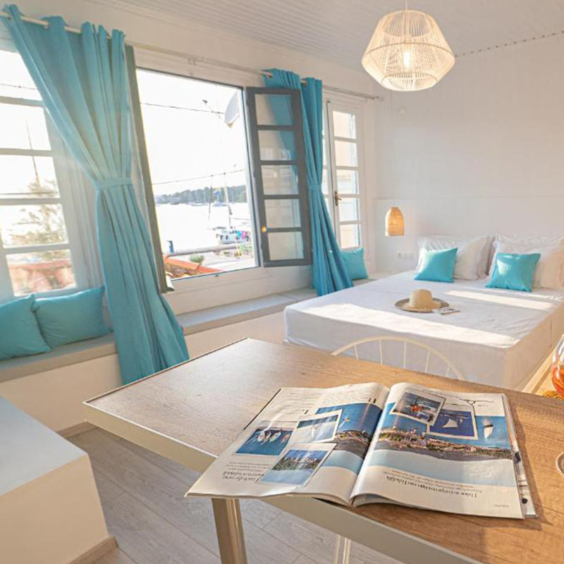 The White Rose Apartment Poros