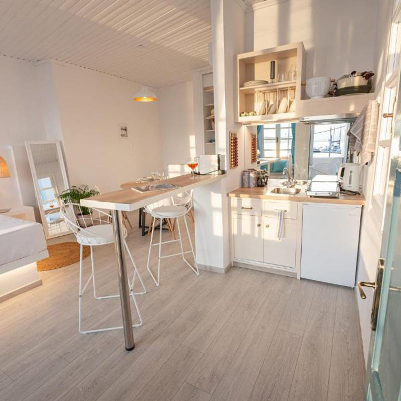 The White Rose Apartment Poros