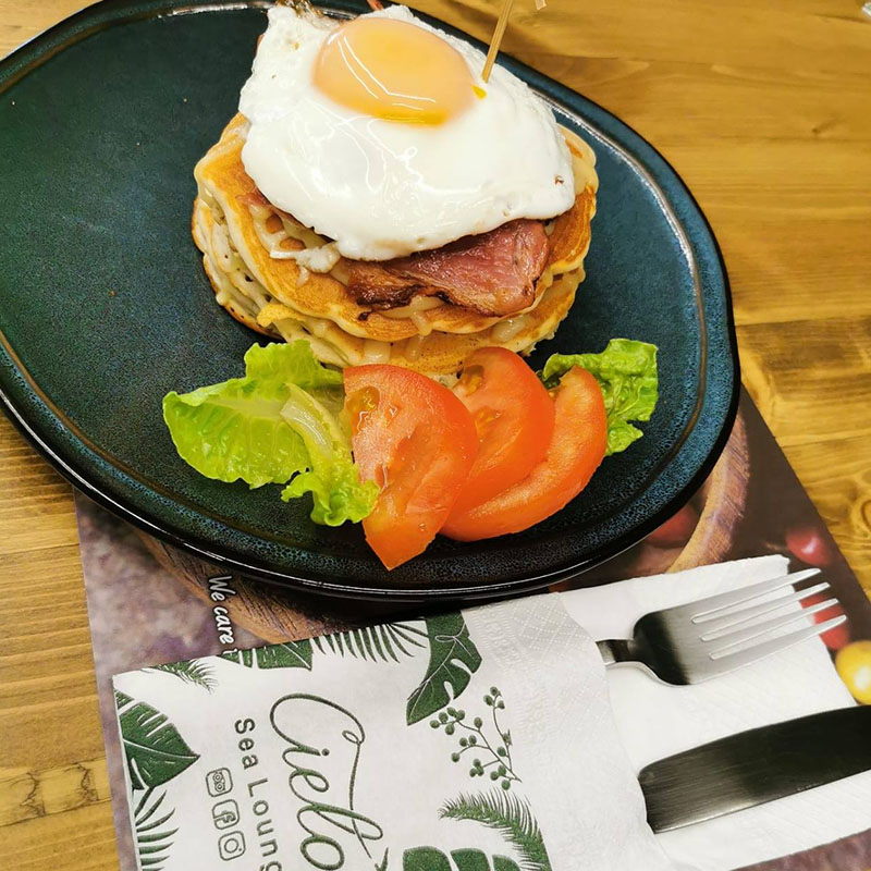 Cielo Sea Lounge Sports Bar