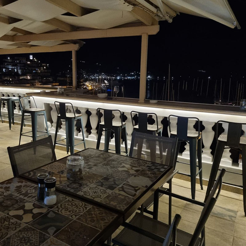 Oceanis Rooftop Garden - Cocktail Restaurant