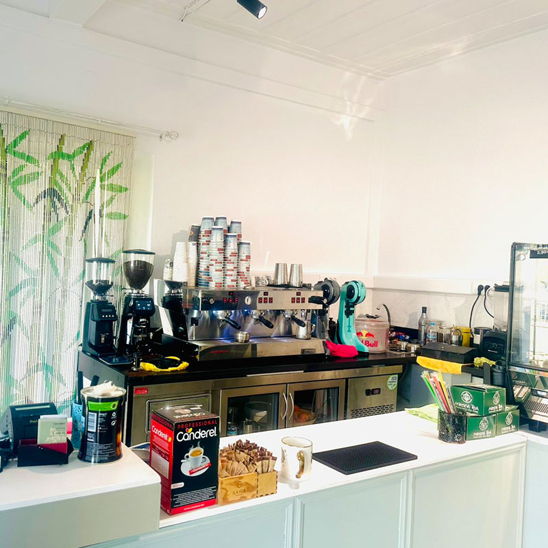 THE Z END Takeaway Coffee & Breakfast