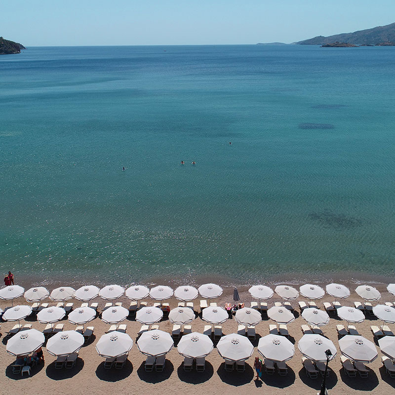 Captain's Beach Bar Poros