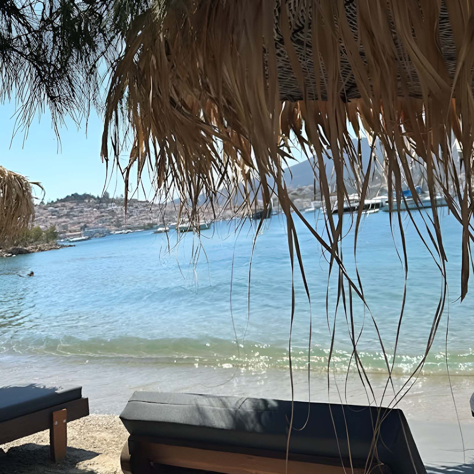 Mikro Neorio Bay Beach Bar Poros