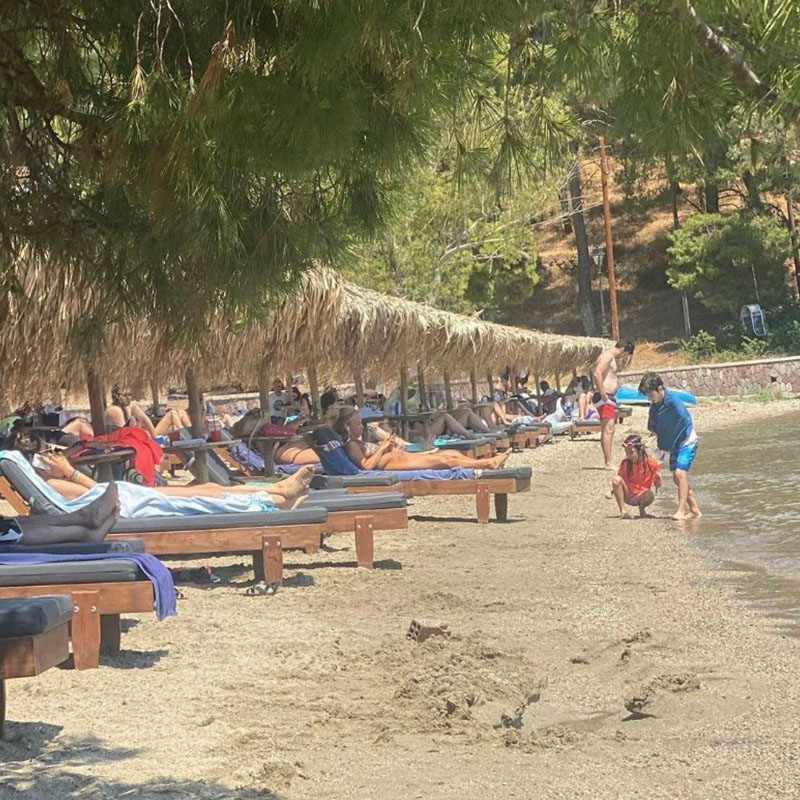 Mikro Neorio Bay Beach Bar Poros