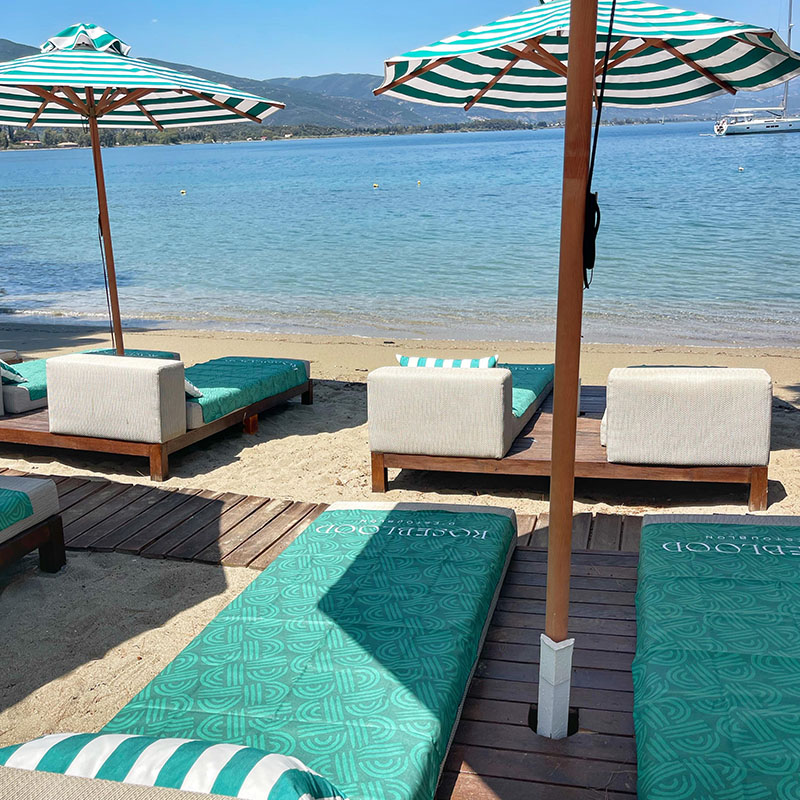 Seen Beach Bar Poros